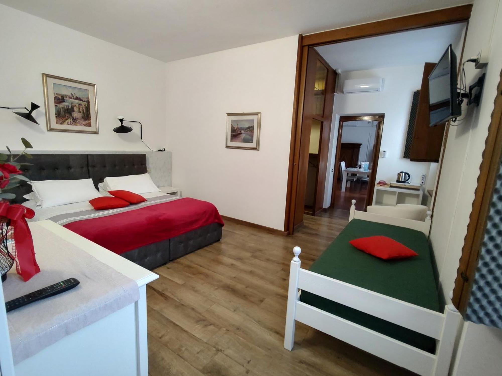 Verona Relax & Stay Rooms Exterior photo